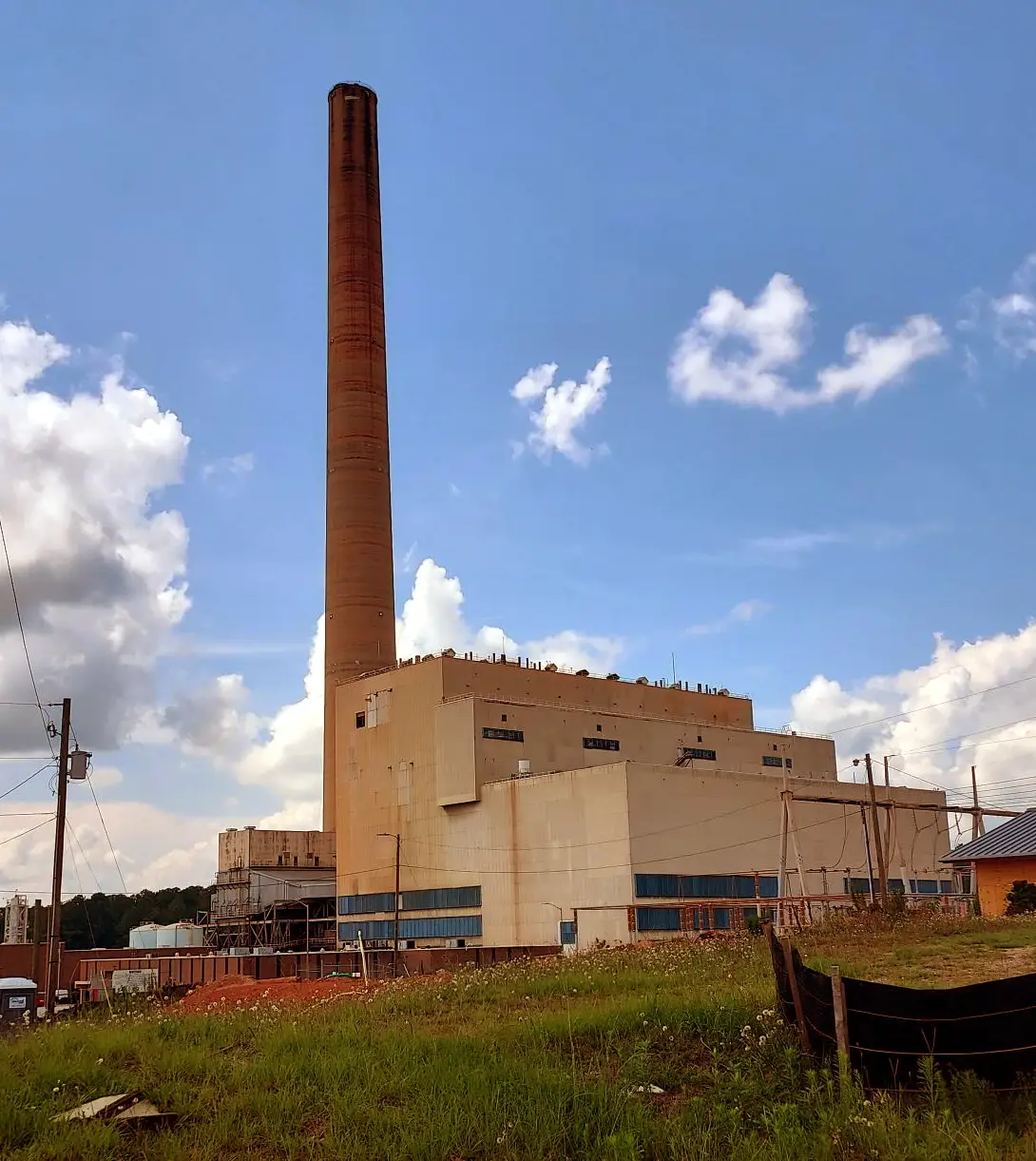 Georgia Power Yates natural gas-fired generating plant and chimney, Georgia