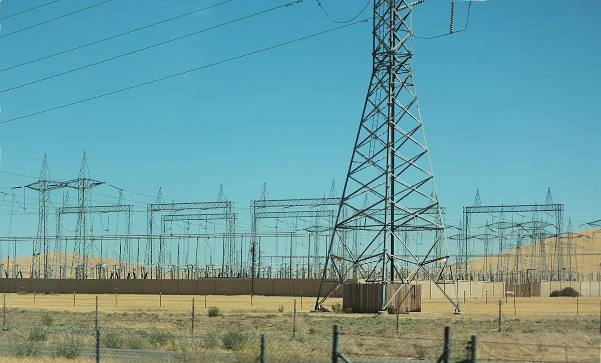The Los Banos substation (which ties into Path 15) in California, as viewed from SR-152